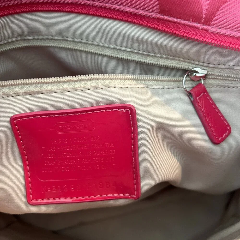 COACH Hot Pink Kyra Daisy Signature Tote F18844 - Picture 5 of 5